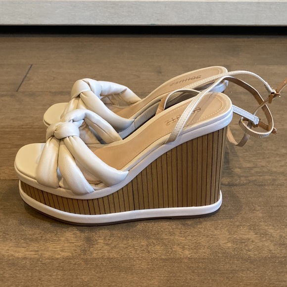 Schutz Mindy Wedge in Pearl 8.5 - Picture 4 of 8